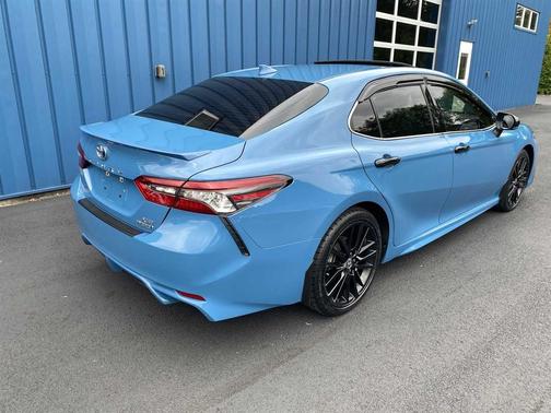 2023 Toyota Camry Hybrid SE