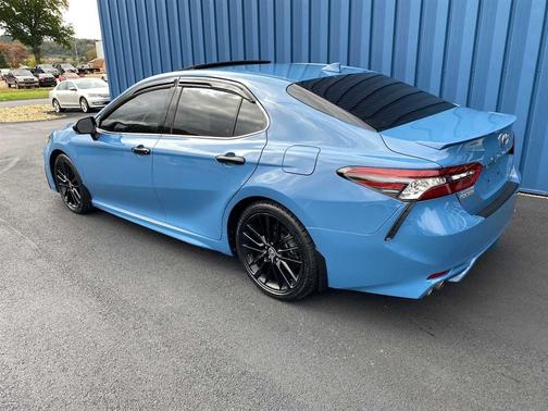 2023 Toyota Camry Hybrid SE