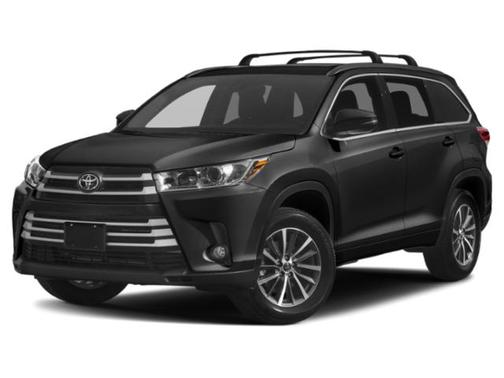 Midnight Black Metallic 2019 Toyota Highlander XLE