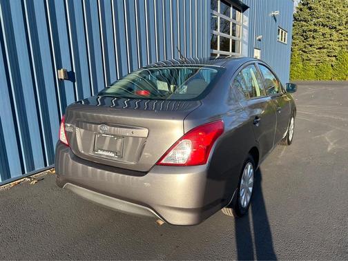 2016 Nissan Versa 1.6 S