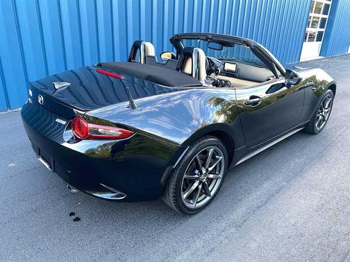 2016 Mazda MX-5 Miata Grand Touring