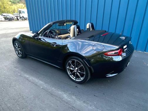 2016 Mazda MX-5 Miata Grand Touring