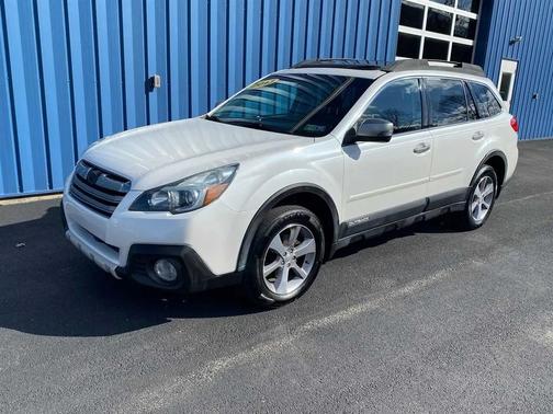 Satin White Pearl 2013 Subaru Outback 2.5i Limited
