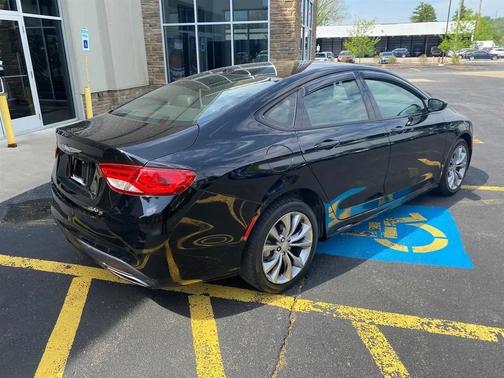 Black Clearcoat 2015 Chrysler 200 S