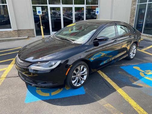 Black Clearcoat 2015 Chrysler 200 S