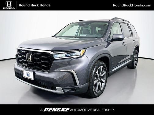 2025 Honda Pilot Touring 8-Passenger