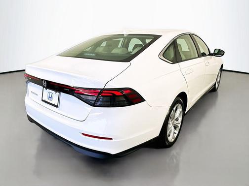 2025 Honda Accord LX 1.5T