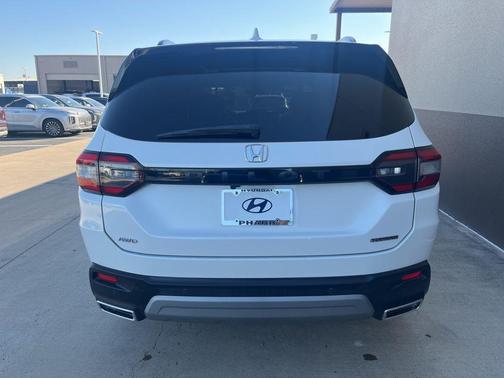 2024 Honda Pilot Touring 8-Passenger