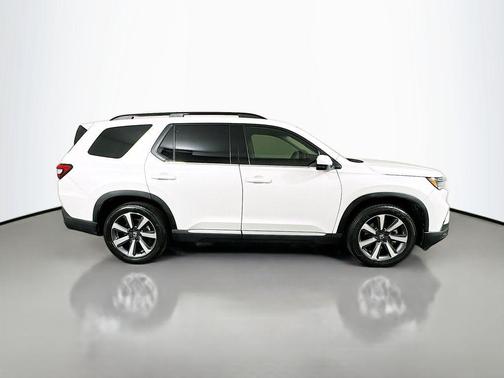 2024 Honda Pilot Touring 8-Passenger