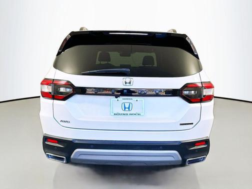 2024 Honda Pilot Touring 8-Passenger