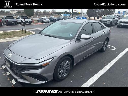 2024 Hyundai ELANTRA SEL