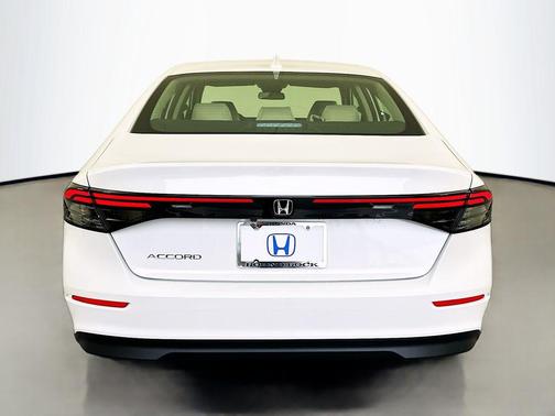 2025 Honda Accord LX 1.5T