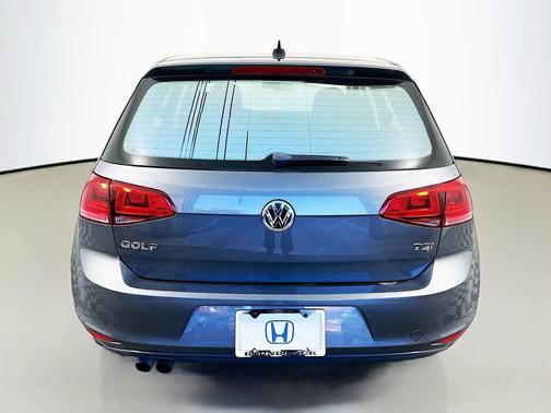 2017 Volkswagen Golf TSI S 4-Door