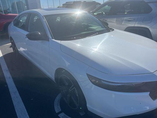 2024 Honda Accord Hybrid Base