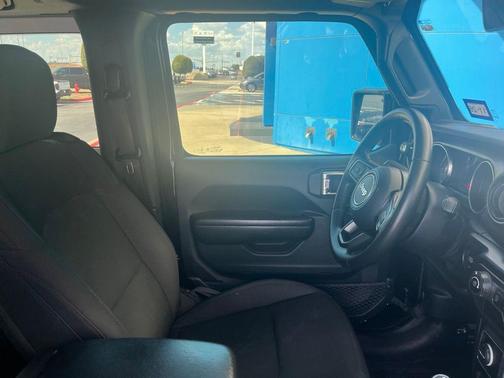 Black Clearcoat 2020 Jeep Wrangler Sport