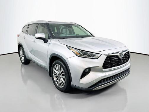 2023 Toyota Highlander Platinum