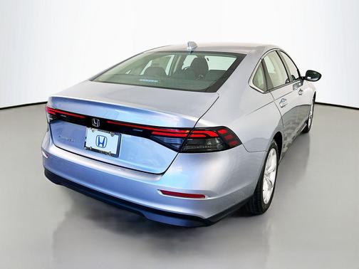 2025 Honda Accord LX 1.5T