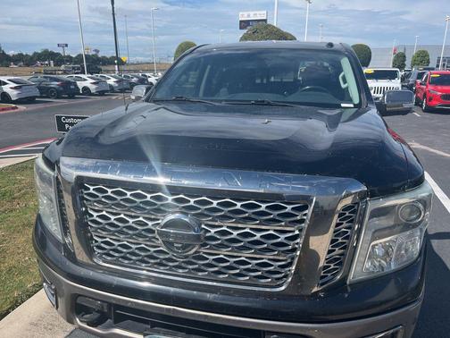 2017 Nissan Titan Platinum Reserve
