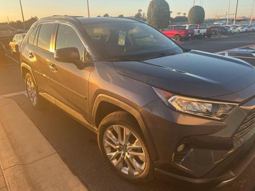 2019 Toyota RAV4 Limited