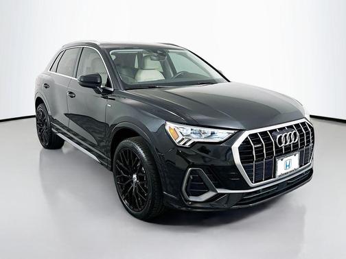 2022 Audi Q3 45 S line Premium Plus