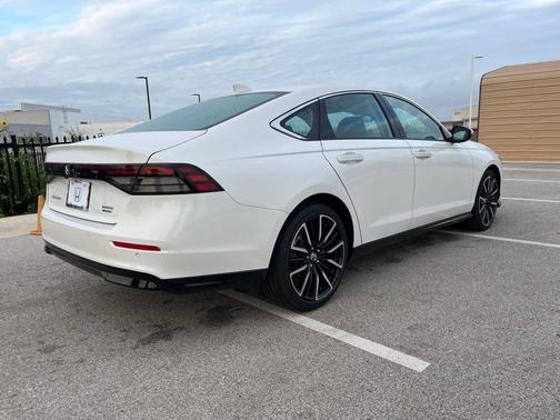 Platinum White Pearl 2026 Honda Accord Hybrid Touring