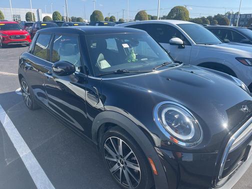 2022 MINI Hardtop Cooper