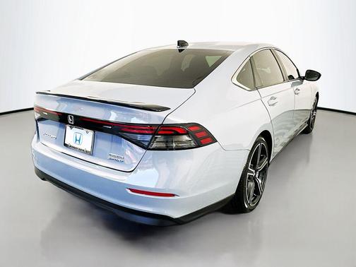 2023 Honda Accord Hybrid Base