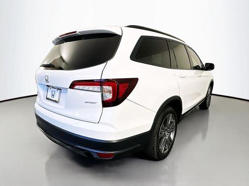 2022 Honda Pilot 2WD Sport