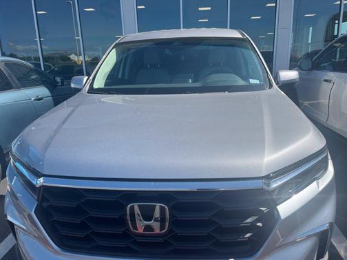 Lunar Silver Metallic 2025 Honda Pilot EX-L