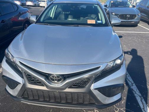 Celestial Silver Metallic 2024 Toyota Camry SE