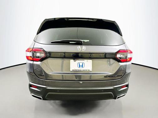 2025 Honda Pilot Black Edition