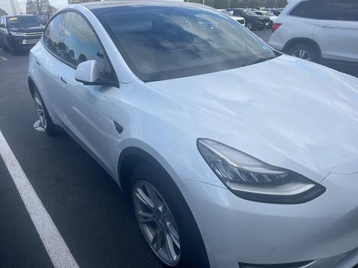 2021 Tesla Model Y Long Range Dual Motor All-Wheel Drive