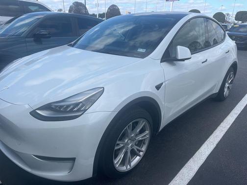 2021 Tesla Model Y Long Range Dual Motor All-Wheel Drive