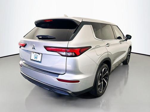 2022 Mitsubishi Outlander ES 2.5 2WD