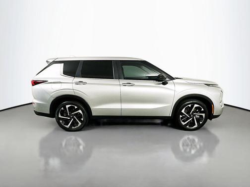 2022 Mitsubishi Outlander ES 2.5 2WD