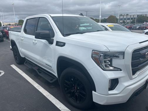 2022 GMC Sierra 1500 Elevation