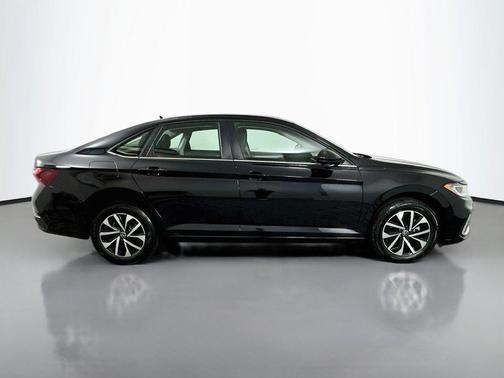 Deep Black Pearl 2025 Volkswagen Jetta 1.5T S