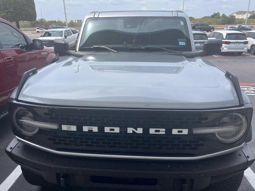 Iconic Silver Metallic 2023 Ford Bronco Wildtrak