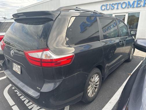 2015 Toyota Sienna XLE