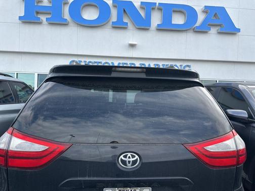 2015 Toyota Sienna XLE