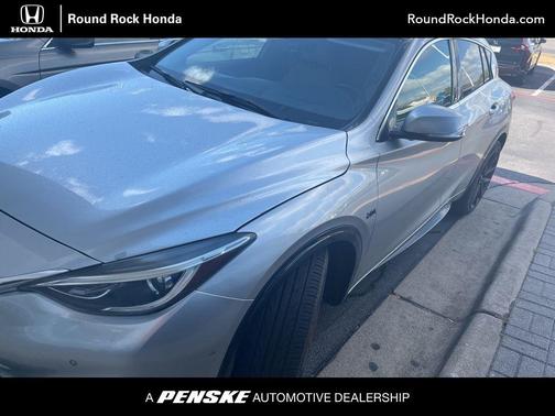 2018 INFINITI QX30 Premium