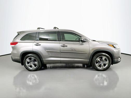 2019 Toyota Highlander Limited Platinum
