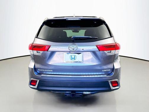 2019 Toyota Highlander Limited Platinum