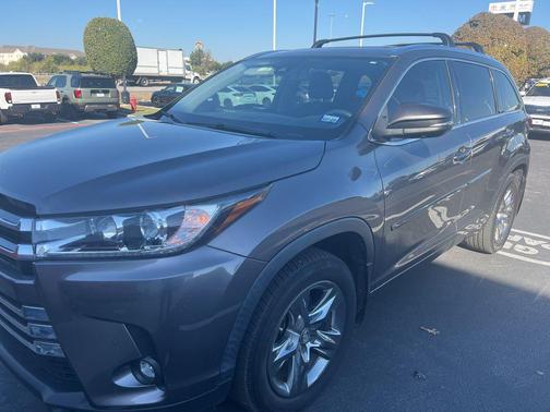 2019 Toyota Highlander Limited Platinum