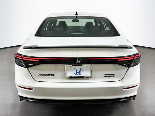 Platinum White Pearl 2026 Honda Accord Hybrid Sport-L