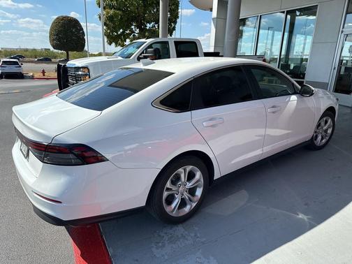 2024 Honda Accord LX 1.5T