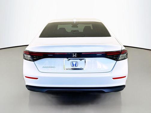 2024 Honda Accord LX 1.5T