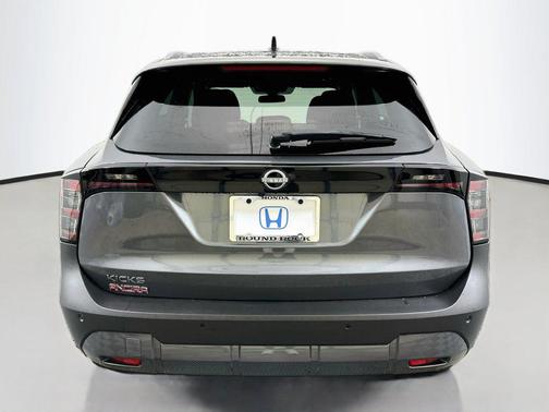 Gun Metallic 2026 Nissan Kicks SV
