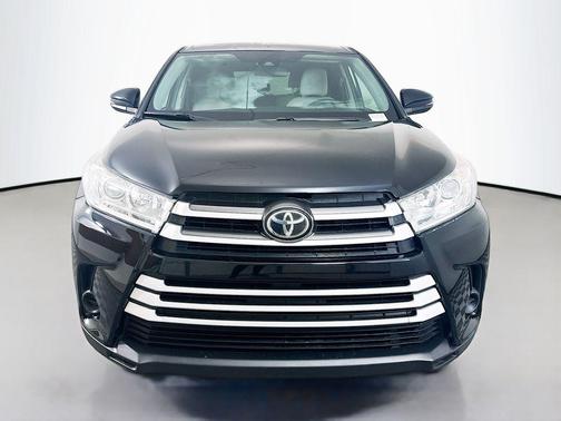 2019 Toyota Highlander LE I4