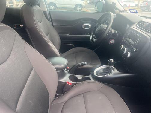 2015 Kia Soul Base